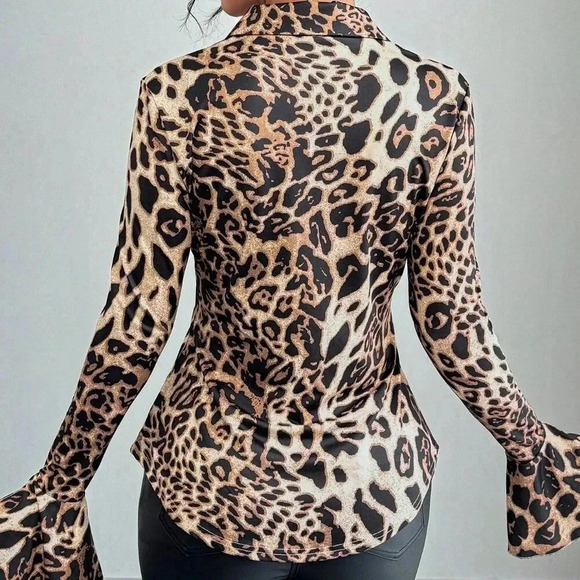 Multicolor Elegant Women's Leopard Print Tight Bell Sleeve Blouse - Picture 2 of 5